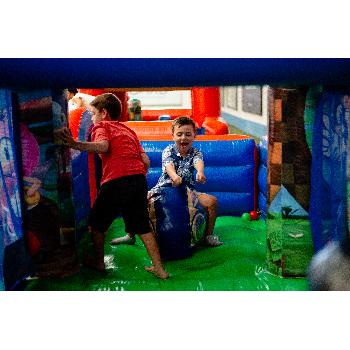 Aluguel de Quadra de Futebol para Aniversário em Jardim Iate Clube, Balneário Camboriú